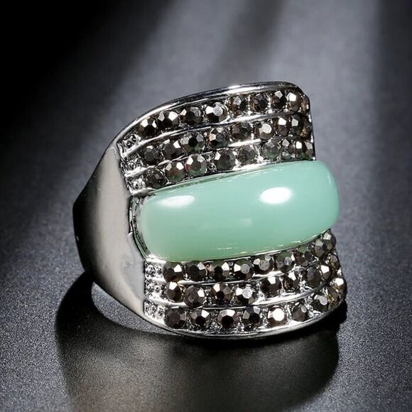 Retro Marcasite Resin Wide Band Ring - Picture 9 of 16